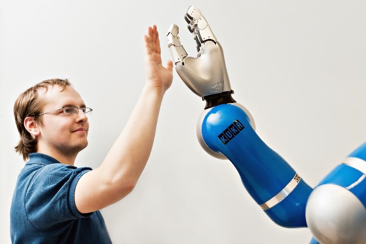 5 Questions to Ask Yourself Before Going with a Cobot